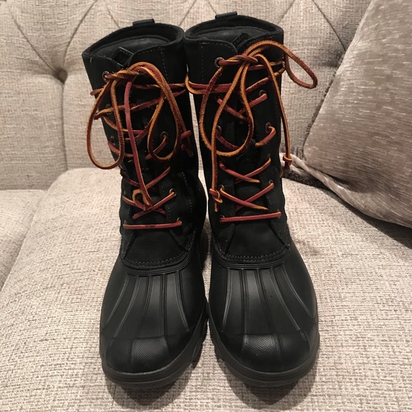 saltwater reeve wedge duck boot